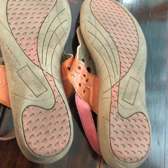 FREE ADD ON *AS IS* COBB HILL 10 orange genuine leather sandals - Picture 5 of 7